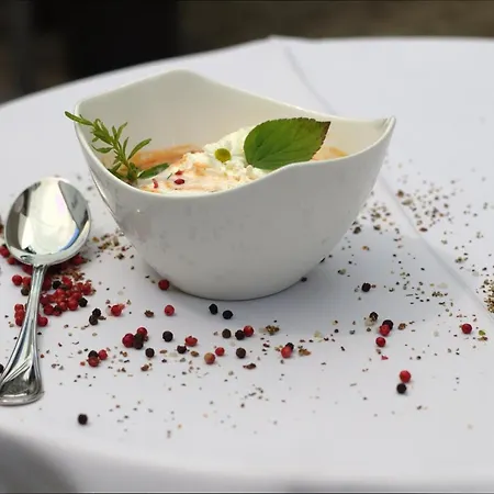 Brandlhof מלון *