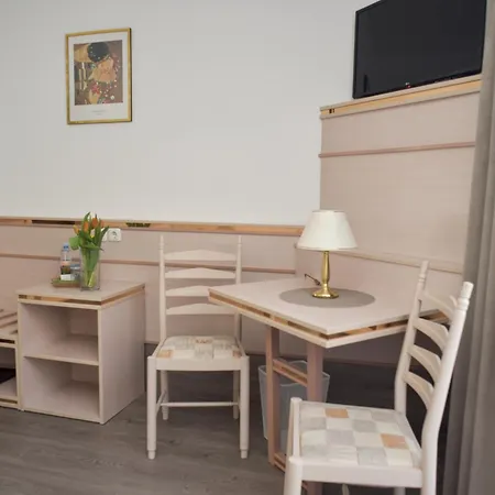 Hotel Brandlhof *